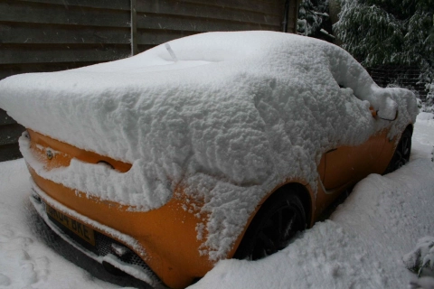 Lotus Elise winter snow