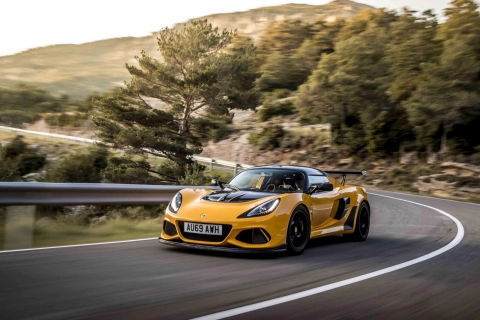 Lotus Exige cornering bend